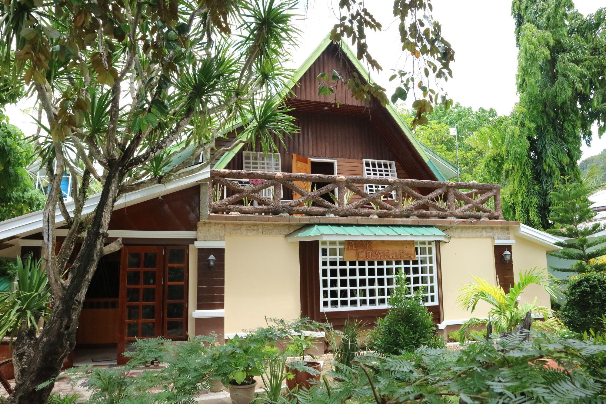 Peak House Garden Pension El Nido Exterior foto